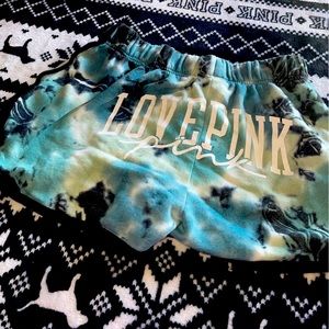 Pink Victoria’s Secret